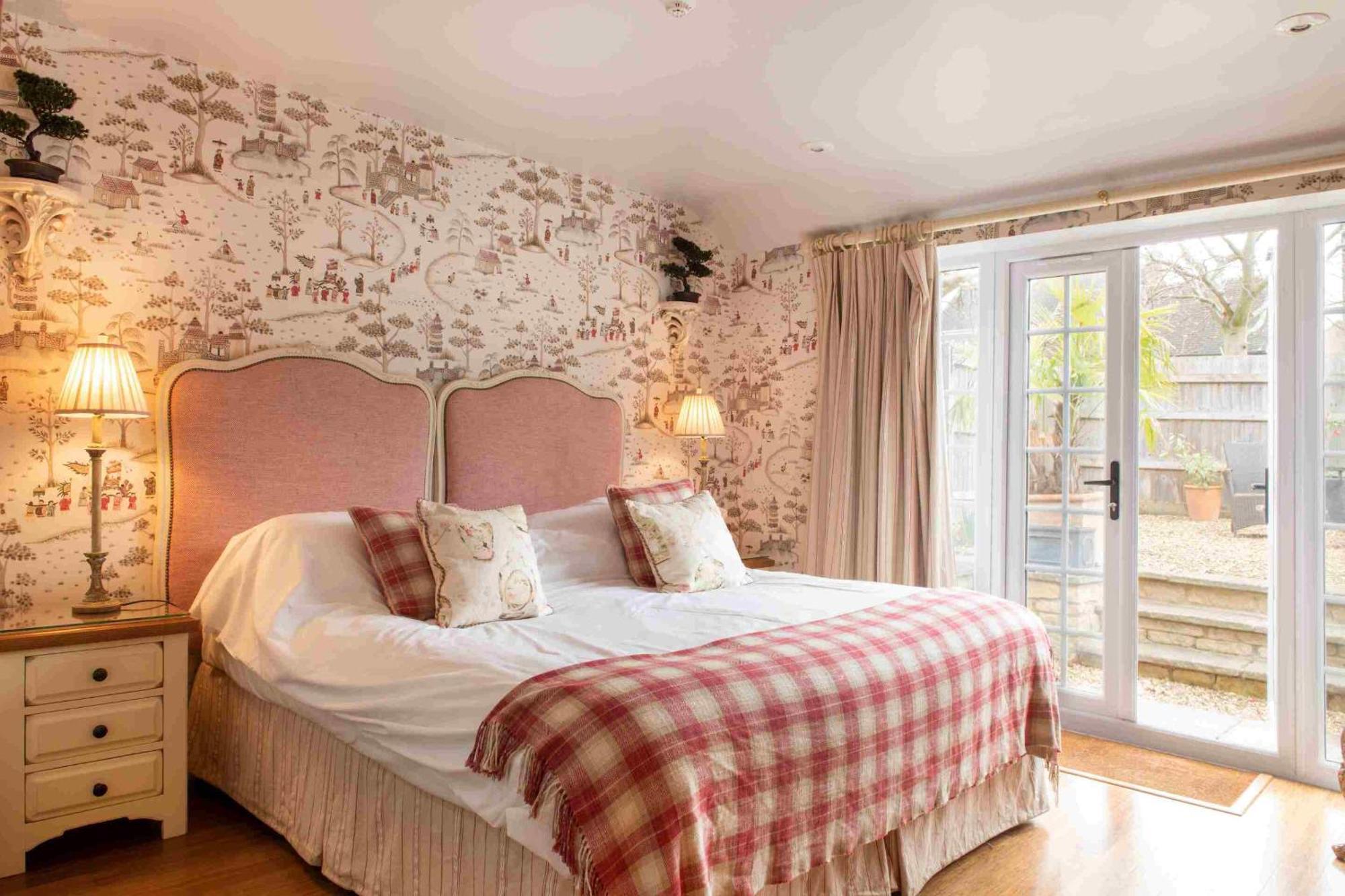The Crown Inn Peterborough Phòng bức ảnh